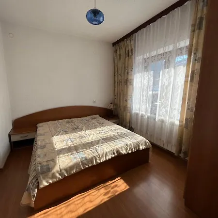 Къща Тенекеджиеви Guest house *