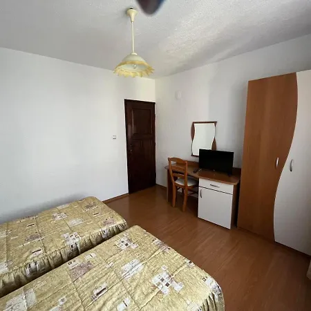 Къща Тенекеджиеви Guest house
